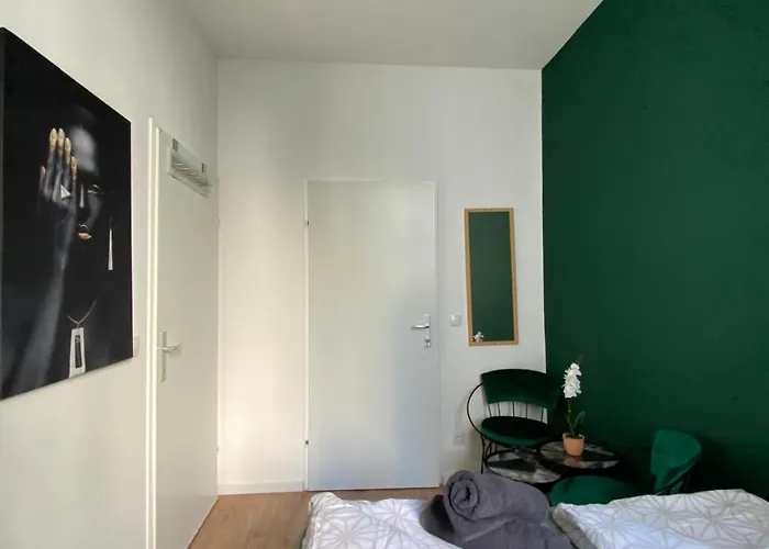 Budget 8br With Terrace For 16 Guests Apartment