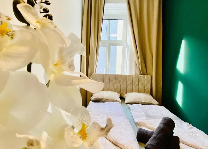 Budget 8br With Terrace For 16 Guests Vienna