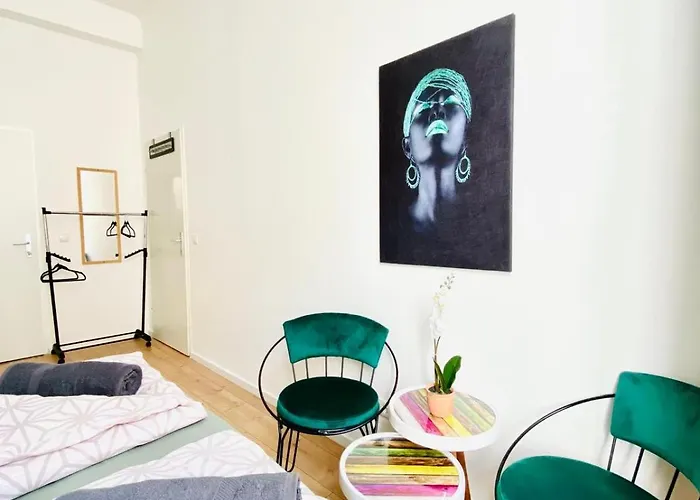 Budget 8br With Terrace For 16 Guests Apartment *