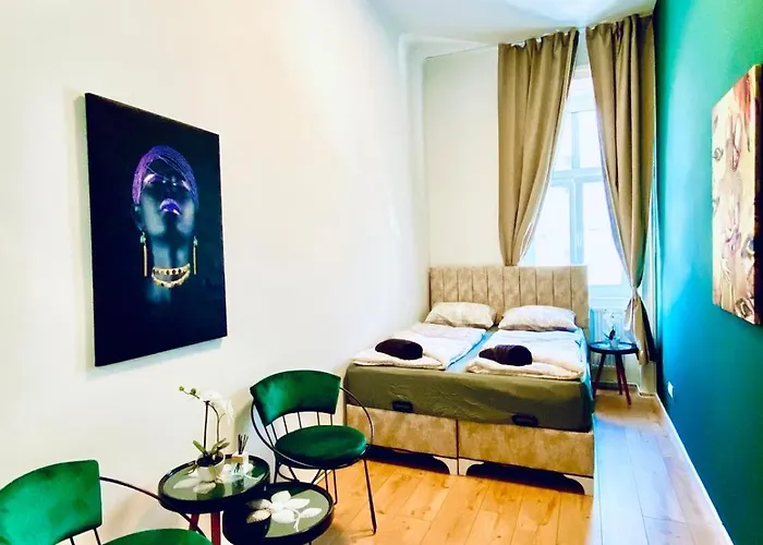 Budget 8br With Terrace For 16 Guests Apartment *
