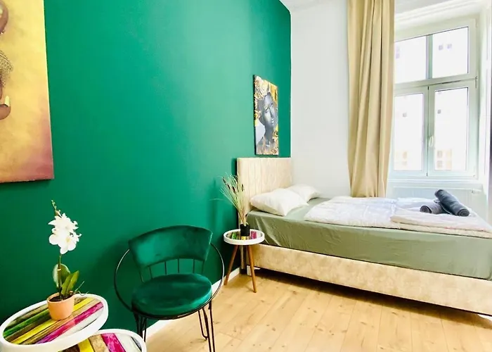 Budget 8br With Terrace For 16 Guests Apartment